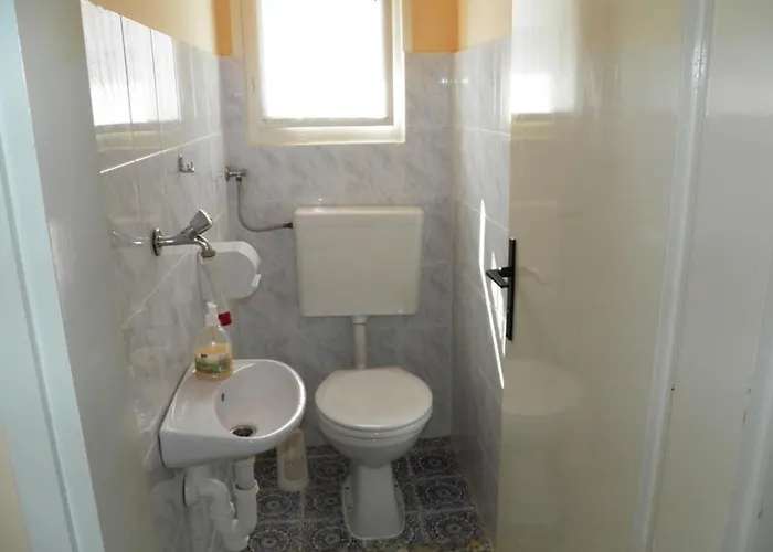 Apartamento In Mit Eigener Terrasse By Interhome Baška